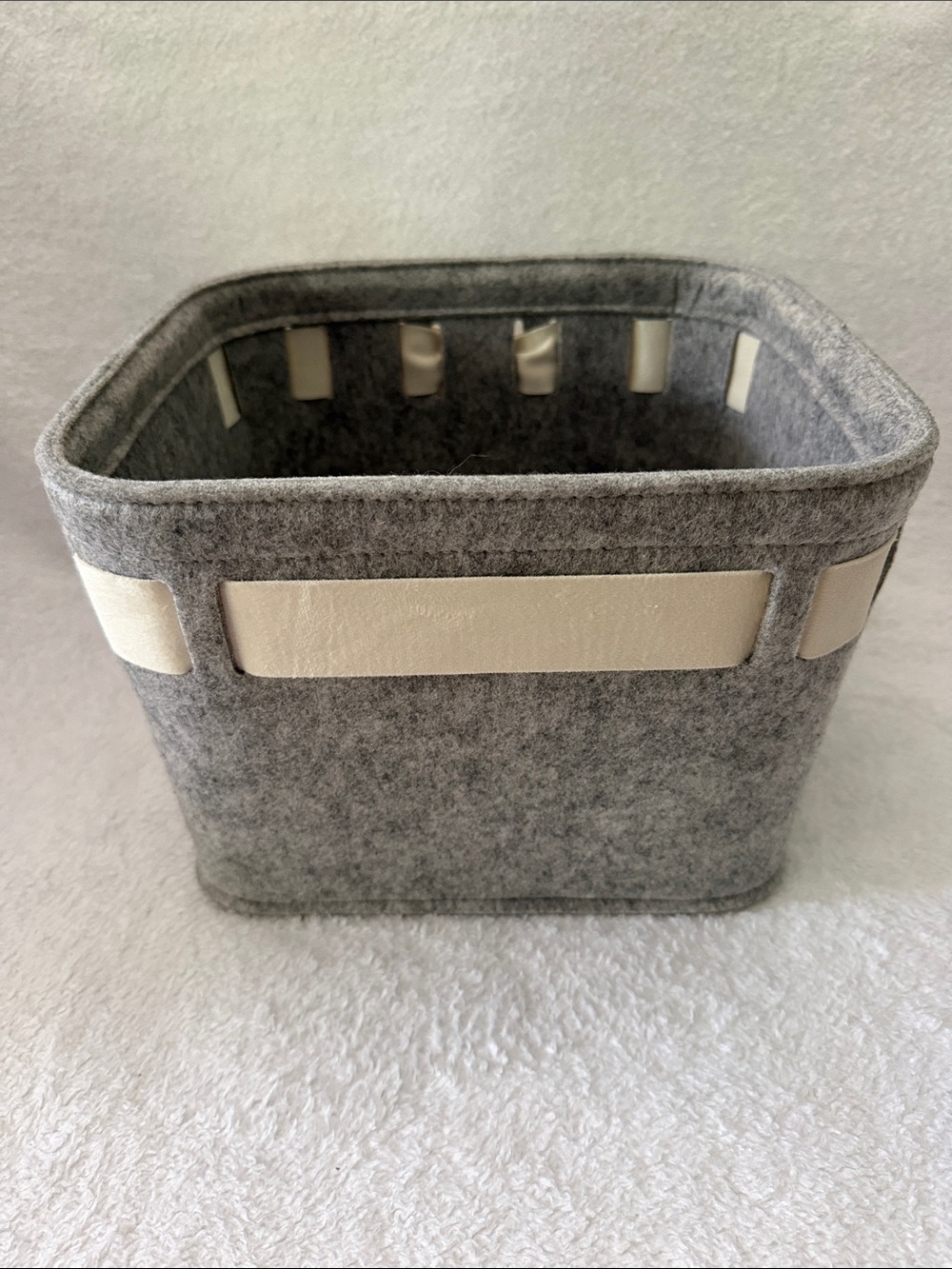 NWOT Gray Felt Storage Basket with Cream Ribbon Bow - Picture 5 of 8